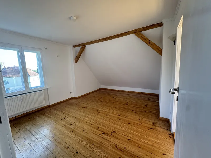 2-Zimmer-Dachgeschosswohnung in Berlin-Zehlendorf — photo 1